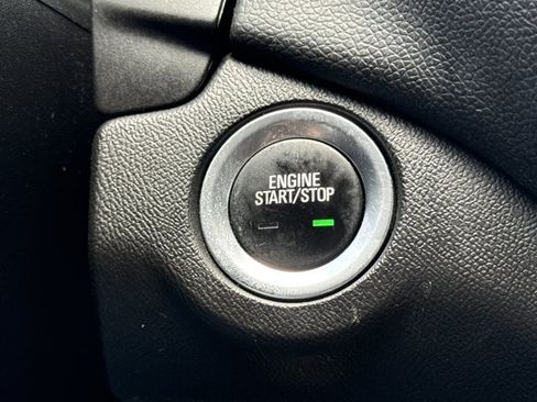 Used 2020 Chevrolet Equinox LT FWD image 24