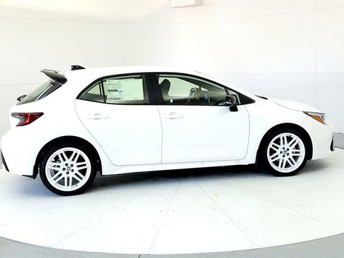 New 2026 Toyota Corolla SE FWD image 6