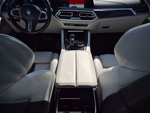 Used 2021 BMW X5 M w/ Competition Package image 22