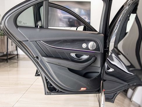 Used 2018 Mercedes-Benz E 63 AMG S image 35