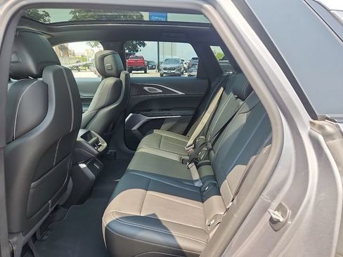 Certified 2023 Cadillac Lyriq AWD image 10