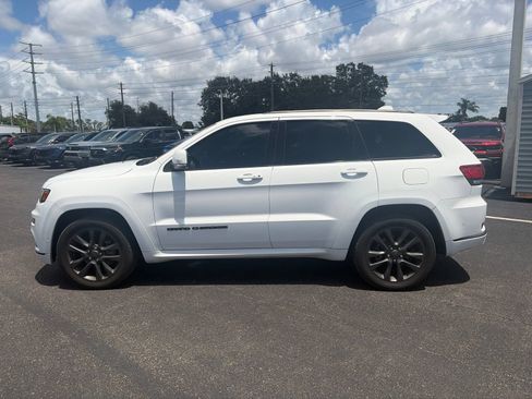 Used 2019 Jeep Grand Cherokee High Altitude RWD image 4