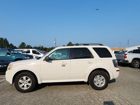 Used 2010 Mercury Mariner 2WD image 2