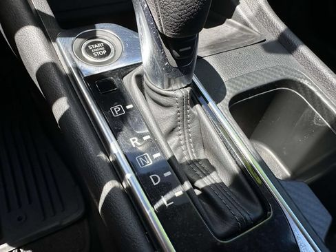Used 2022 Nissan Sentra SV FWD image 20