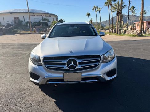 Used 2017 Mercedes-Benz GLC 300 image 2