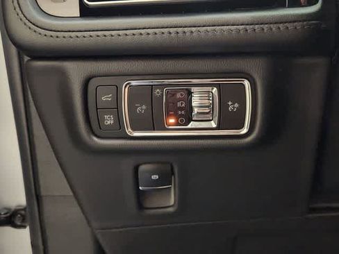 Used 2023 Lincoln Nautilus Reserve w/ Equipment Group 201A FWD image 31