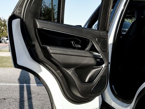 Used 2022 Land Rover Range Rover SE image 41