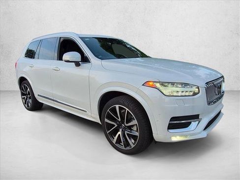 Used 2023 Volvo XC90 B5 Plus w/ Protection Package Premier AWD/4WD image 3