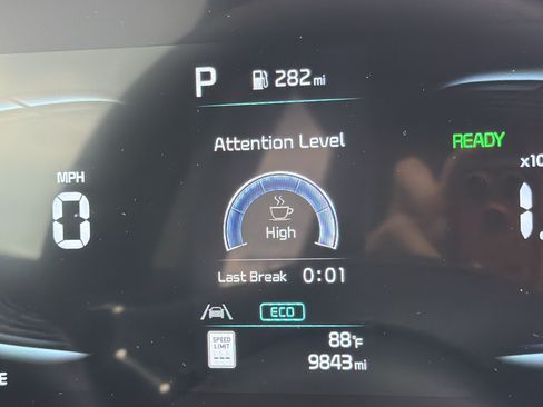 Certified 2025 Kia Sportage EX w/ EX Premium Package AWD/4WD image 12