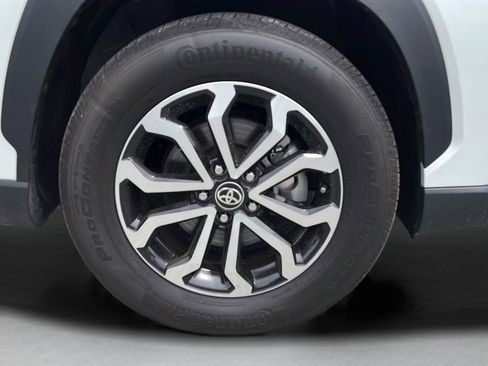 Used 2024 Toyota Corolla Cross AWD Hybrid image 10