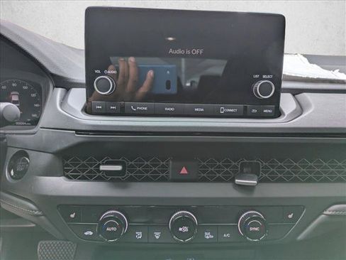 Used 2025 Honda Accord SE image 15