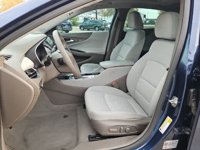 Used 2020 Chevrolet Malibu LT FWD image 14