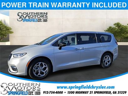 Used 2024 Chrysler Pacifica Limited