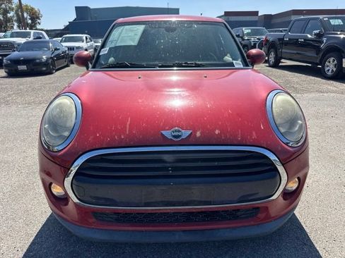 Used 2018 MINI Cooper 4-Door Hardtop FWD image 2