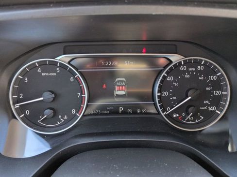 Used 2025 Nissan Rogue SV image 33