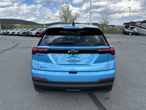 New 2027 Chevrolet Bolt LT w/ Comfort Package image 6