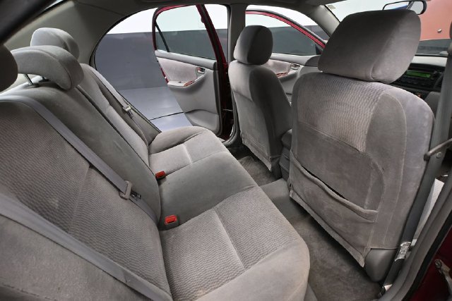 Used 2005 Toyota Corolla LE w/ Audio Value Pkg FWD image 32