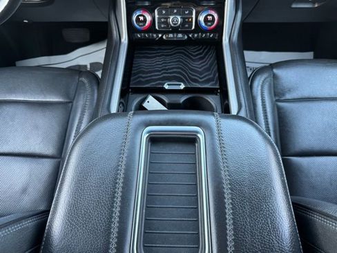 Used 2021 GMC Yukon XL Denali image 20