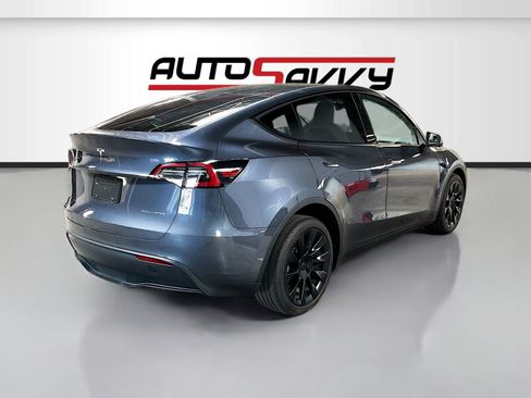Used 2023 Tesla Model Y Long Range AWD/4WD image 7
