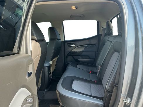 Used 2019 Chevrolet Colorado Z71 AWD/4WD image 21
