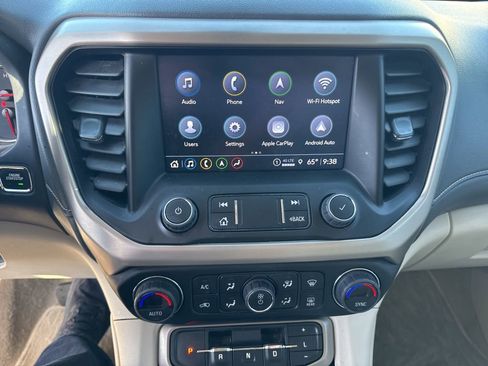 Used 2023 GMC Acadia Denali image 14