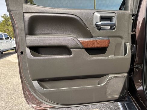 Used 2016 GMC Sierra 1500 SLT w/ SLT Premium Package image 16