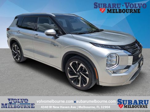 Used 2023 Mitsubishi Outlander SEL AWD/4WD image 1