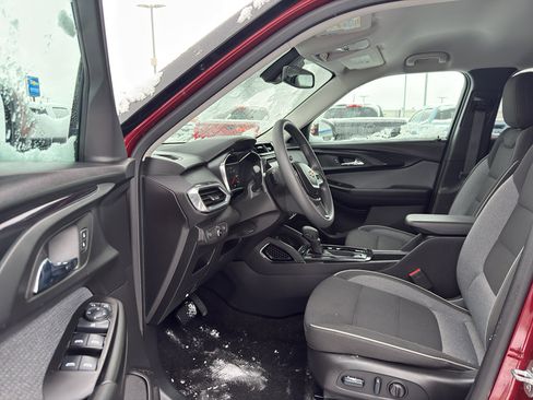 Used 2023 Chevrolet TrailBlazer LT w/ Convenience Package image 10
