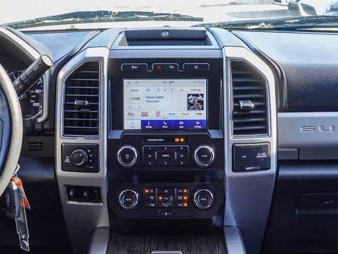 Used 2020 Ford F250 Lariat w/ FX4 Off-Road Package image 13