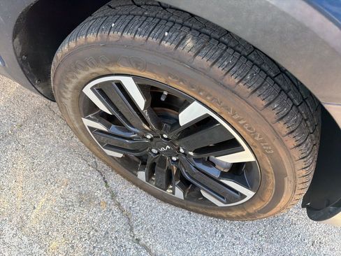 Used 2023 Kia Telluride SX image 4