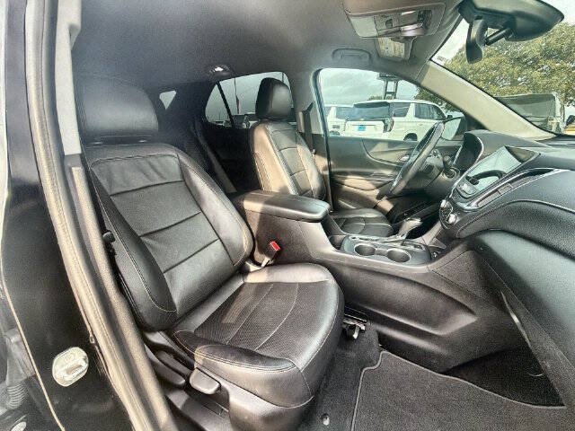 Used 2020 Chevrolet Equinox Premier w/ Premier Redline Edition FWD image 27