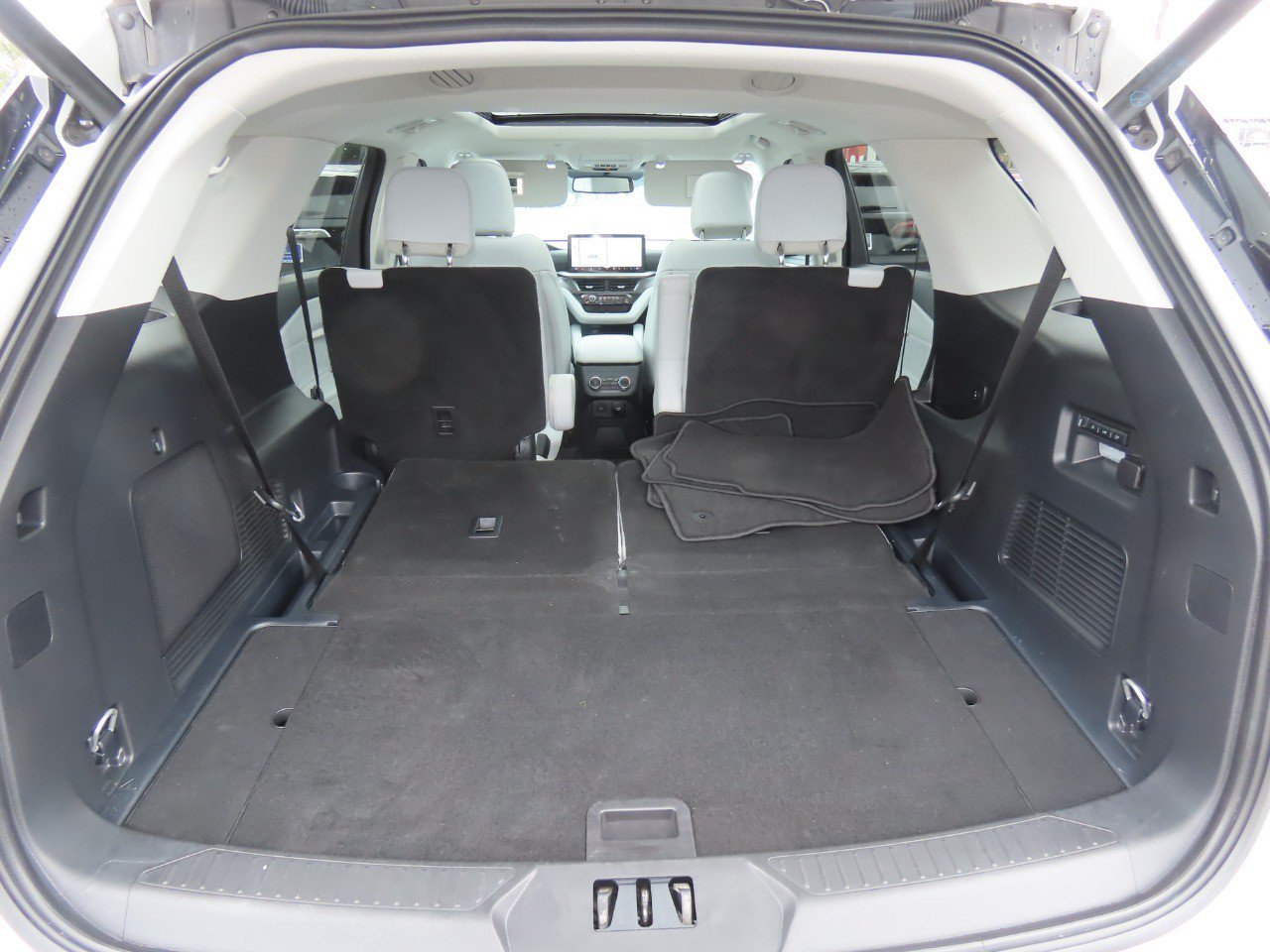 Certified 2025 Ford Explorer Platinum w/ Ultimate Package RWD image 12