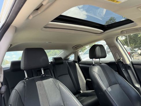 Used 2019 Honda Civic EX-L image 26