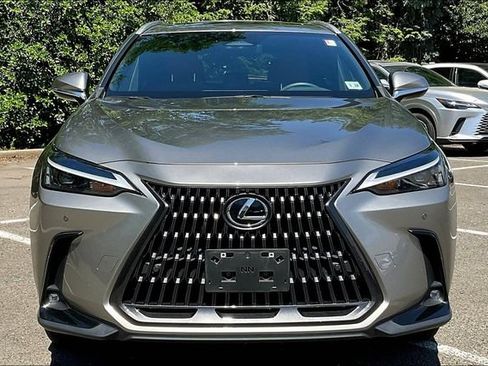 Used 2023 Lexus NX 350 AWD image 2