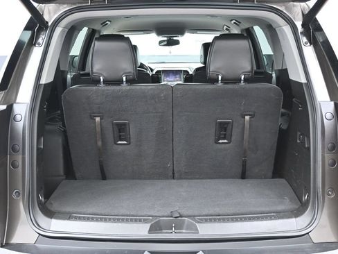 Used 2019 GMC Acadia SLT FWD image 36
