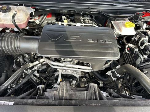 Used 2025 RAM 1500 Big Horn AWD/4WD image 12