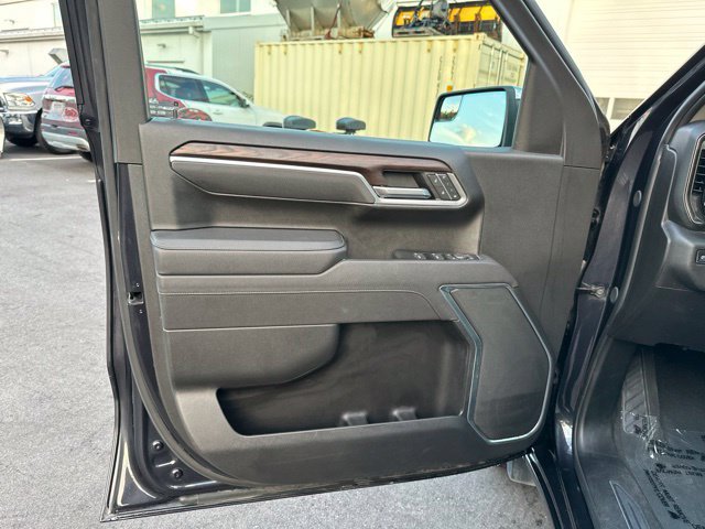 Used 2025 GMC Sierra 1500 SLT AWD/4WD image 19