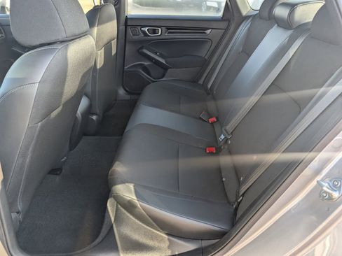 Used 2023 Honda Civic Sport image 28