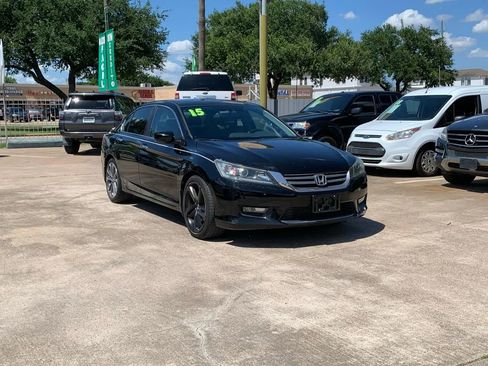 Used 2015 Honda Accord Sport image 3