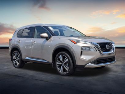 Used 2022 Nissan Rogue Platinum w/ Head-Up Display Package