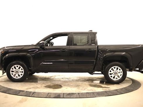 Certified 2025 Toyota Tacoma SR5 image 6