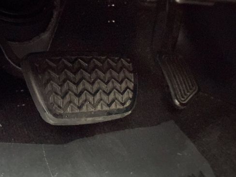 Used 2022 Toyota 4Runner SR5 Premium w/ Moonroof Package image 44