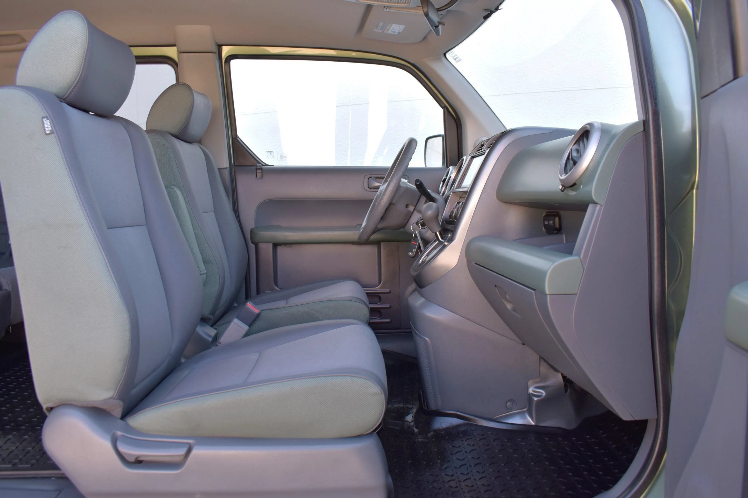 Used 2005 Honda Element EX image 25