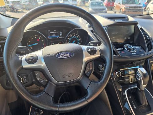Used 2014 Ford Escape Titanium w/ Equipment Group 401A AWD/4WD image 17