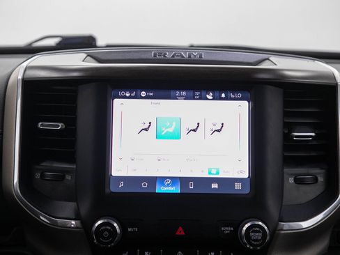 Used 2022 RAM 1500 Laramie AWD/4WD image 19