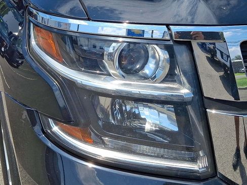 Used 2018 Chevrolet Tahoe LT AWD/4WD image 9