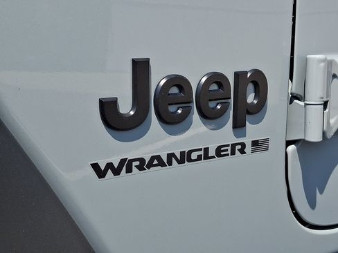 New 2026 Jeep Wrangler Unlimited Sport AWD/4WD image 17
