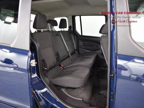 Used 2016 Ford Transit Connect XLT image 15