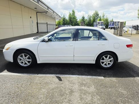 Used 2004 Honda Accord EX image 2