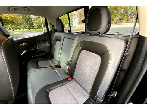 Used 2017 Chevrolet Colorado Z71 image 26